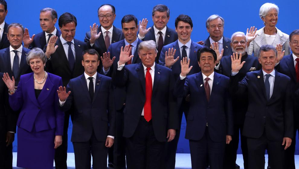 COVID-19 EPOCA PARA QUE LOS LIDERES Y LOS TECNICOS TRABAJEN JUNTOS o LA PANDEMIA QUE INFECTÓ A LOS LIDERES DEL MUNDO.